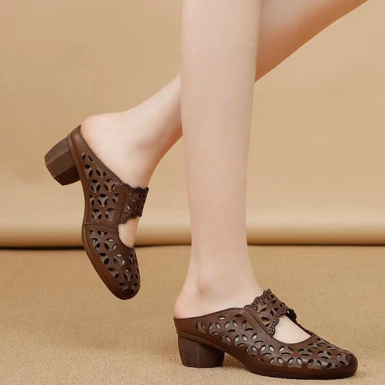 Women's Retro Fashion Hollow Hole Shoes PU Leather Clogs Shoes Round Head Slip On Femme Slippers